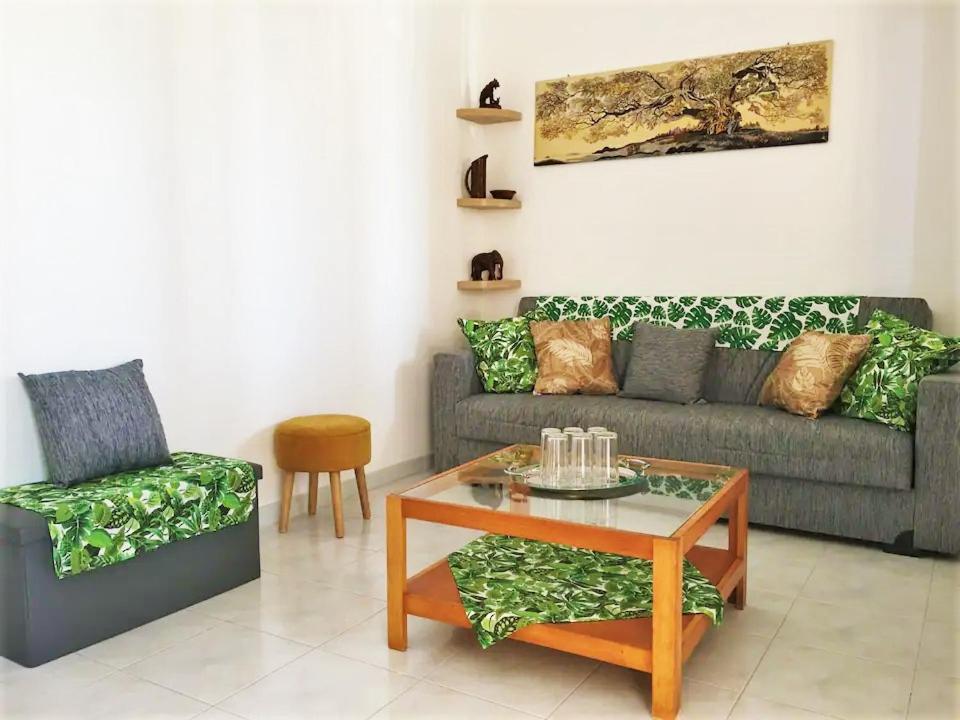 Bougainvillea Home - Ospedale Policlinico Monserrato Εξωτερικό φωτογραφία